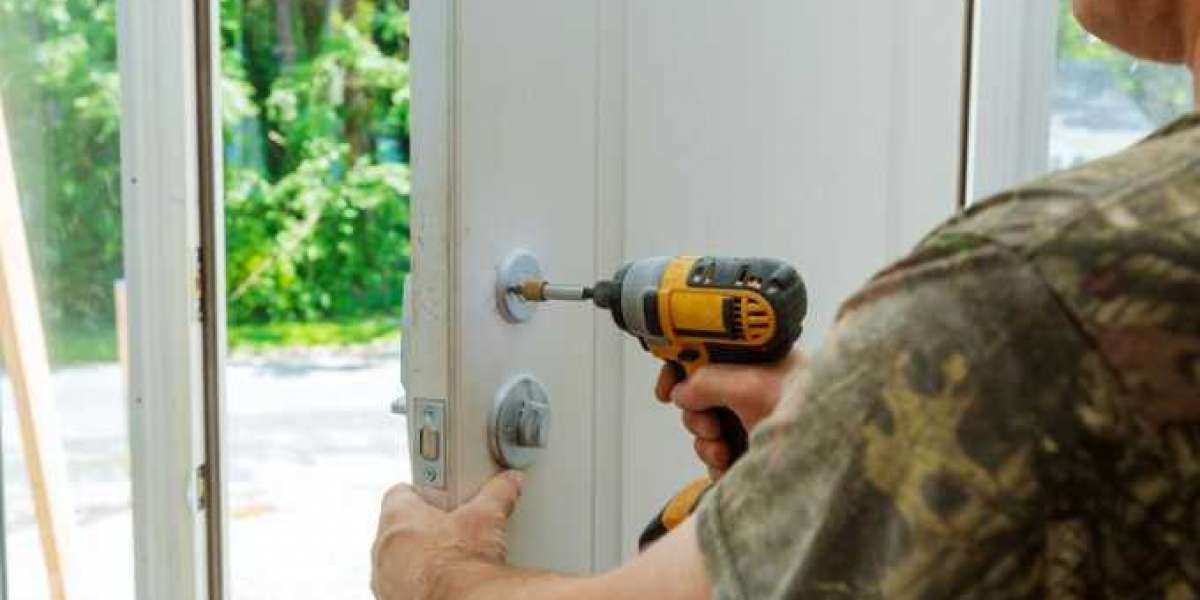 NEAR DENVER, CO LOCKSMITH: JUST AROUND THE CORNER FOR YOUR SECURITY NEEDS!